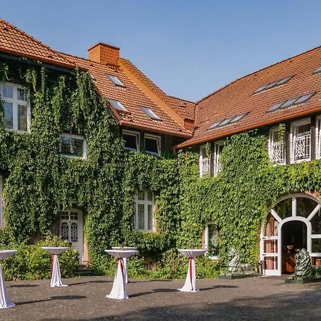 Rittergut Haus Laer 아파트호텔 3*