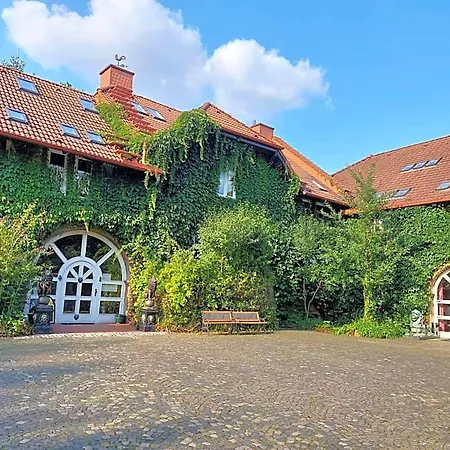 Rittergut Haus Laer Aparthotel 3*