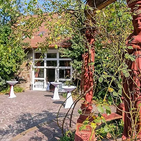 Rittergut Haus Laer Aparthotel Bochum