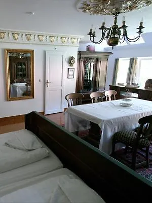 Rittergut Haus Laer Aparthotel 3*